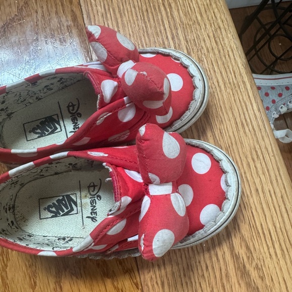 Pair of Minnie Mouse shoes. Red are vans slip on. Grey light up. - Picture 5 of 7